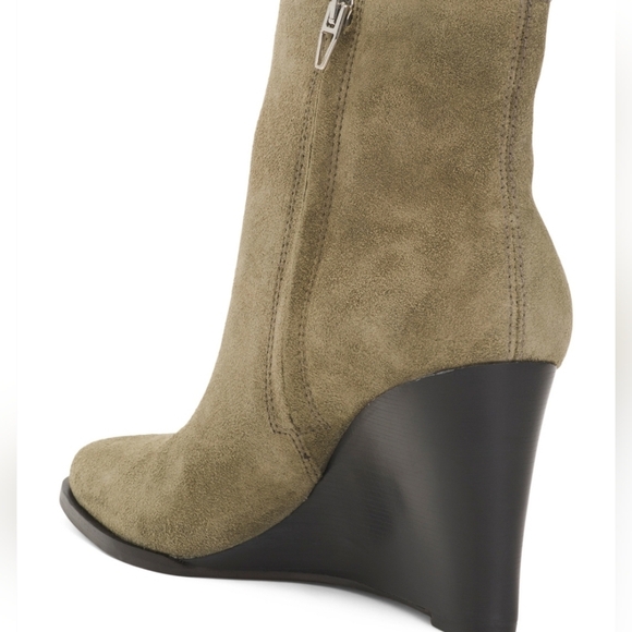 🔹️Dolce Vita🔹️ Made In Brazil Moss Suede Susann Ankle Booties - Picture 2 of 3